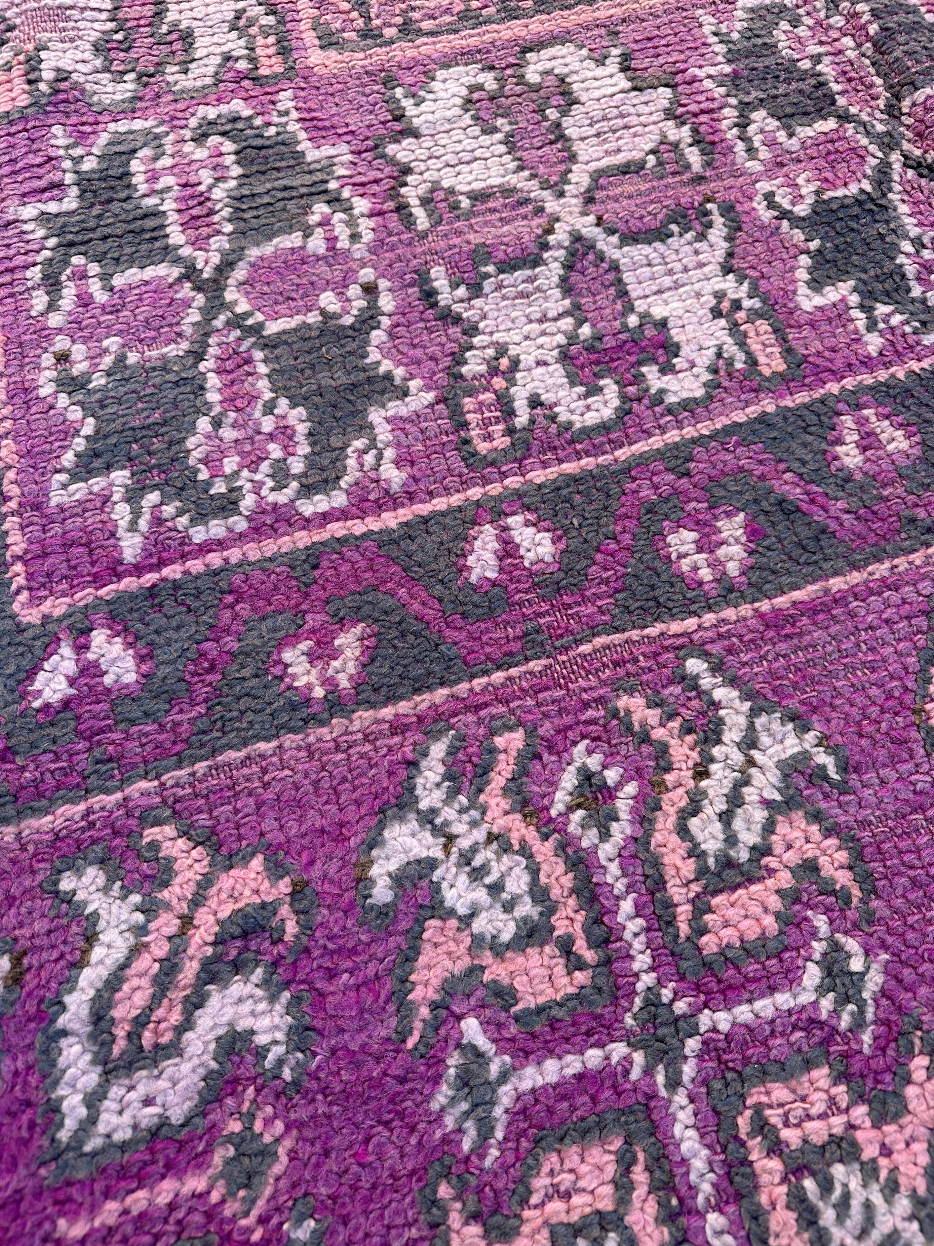 Old Moroccan Carpet - 189 x 340 cm