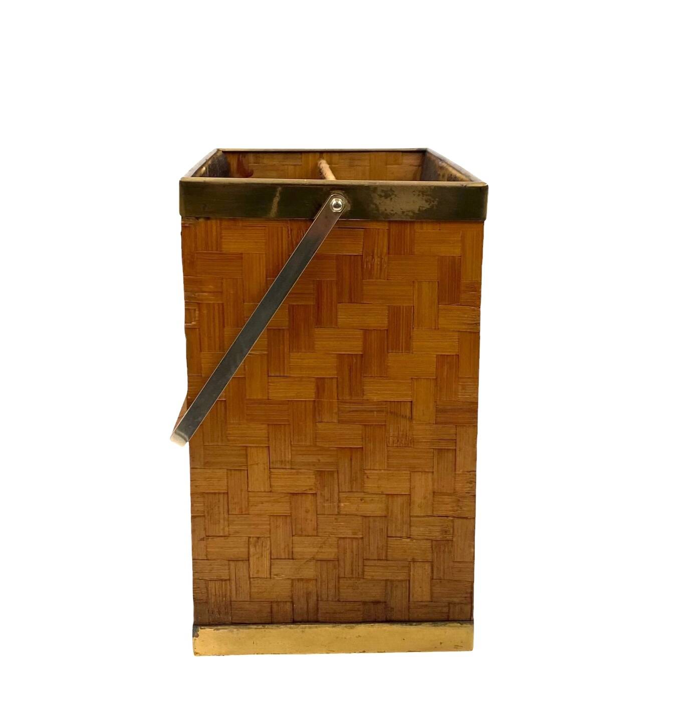 Hollywood regency brass and woven bamboo magazine rack, Metal Linea Nova Italy 1970