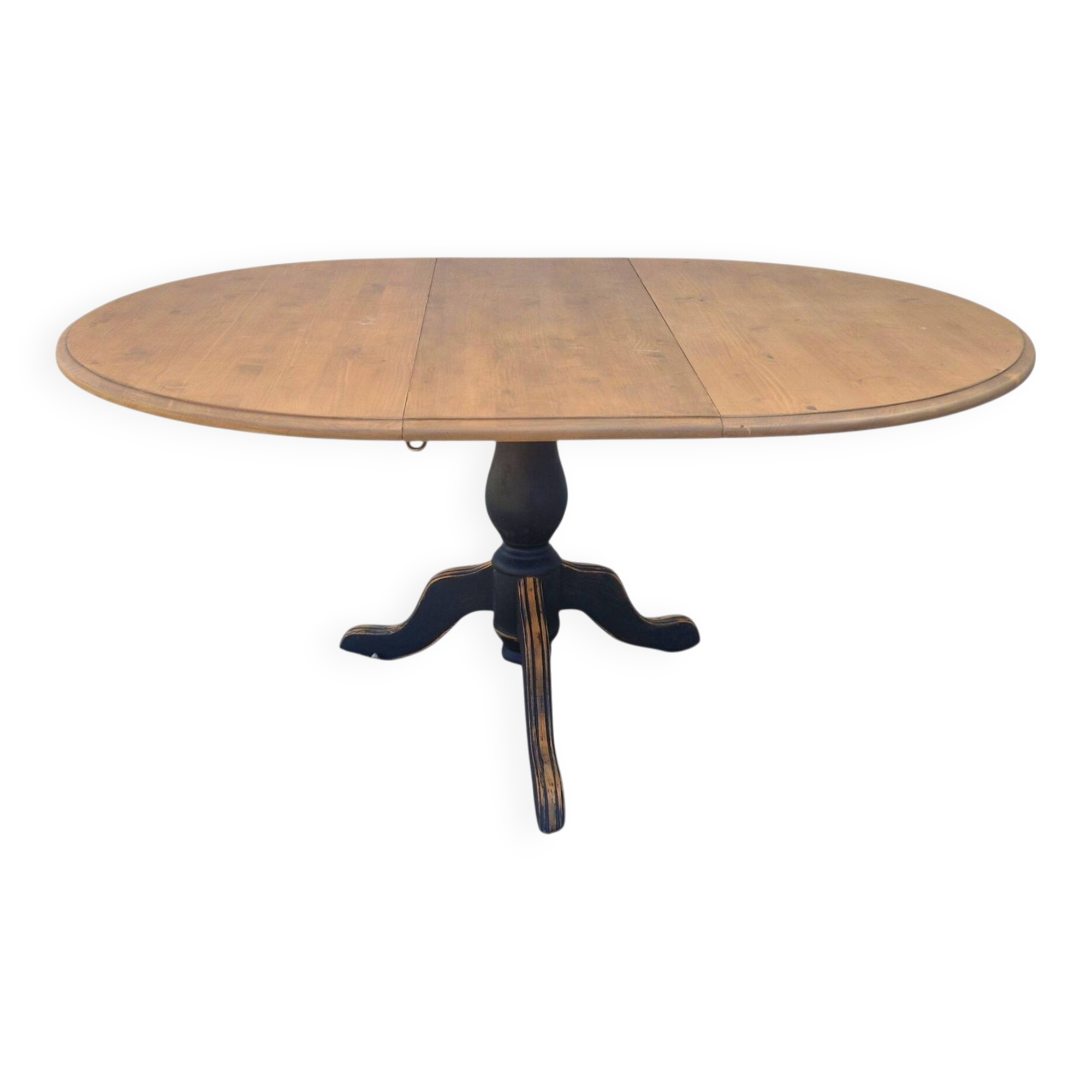 Extendable round table with central leg – Chic country spirit