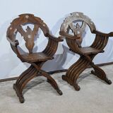 Paire de Fauteuils Syriens Savonarole en Noyer – Fin XIXe
