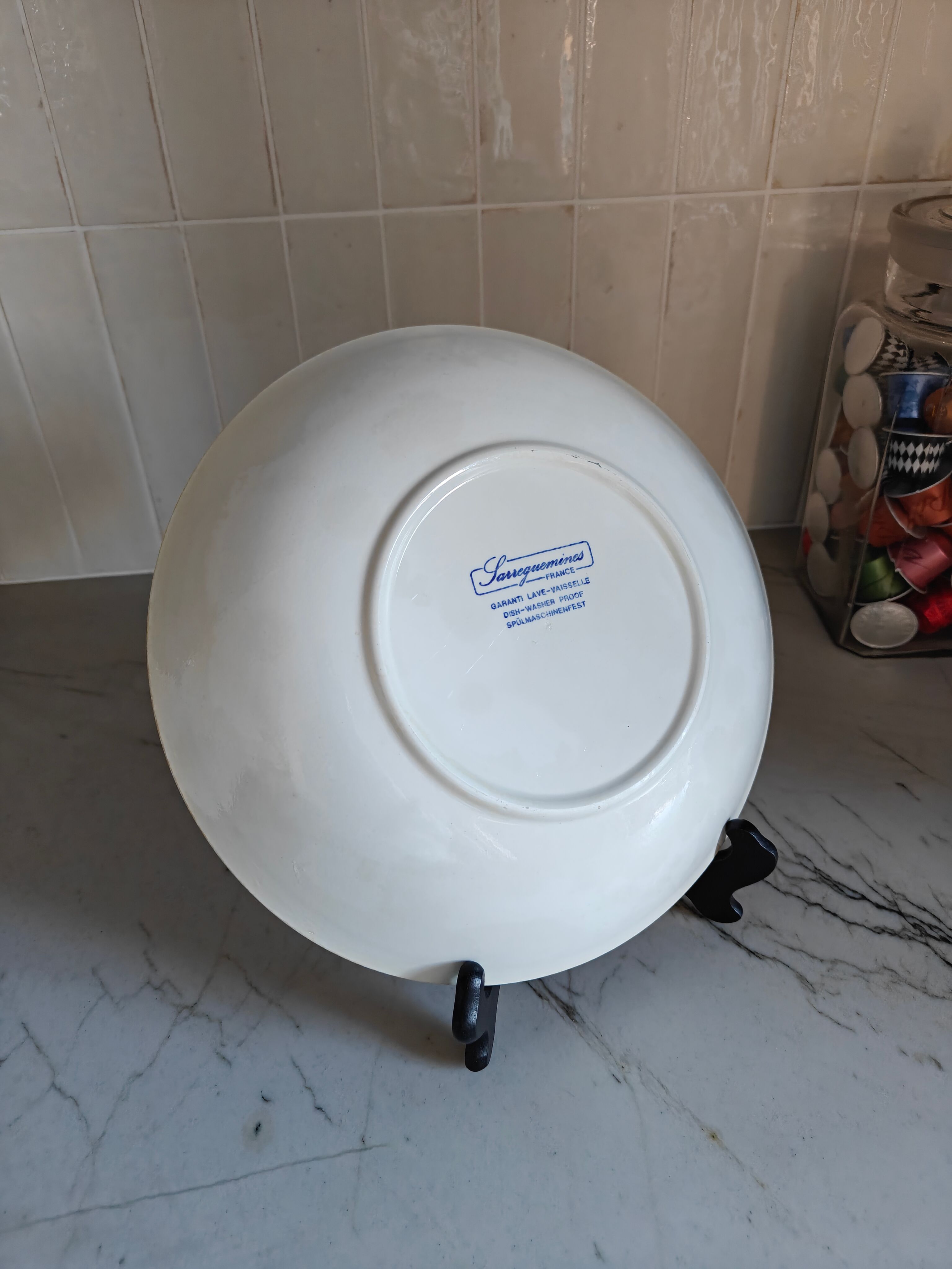 Shallow dish