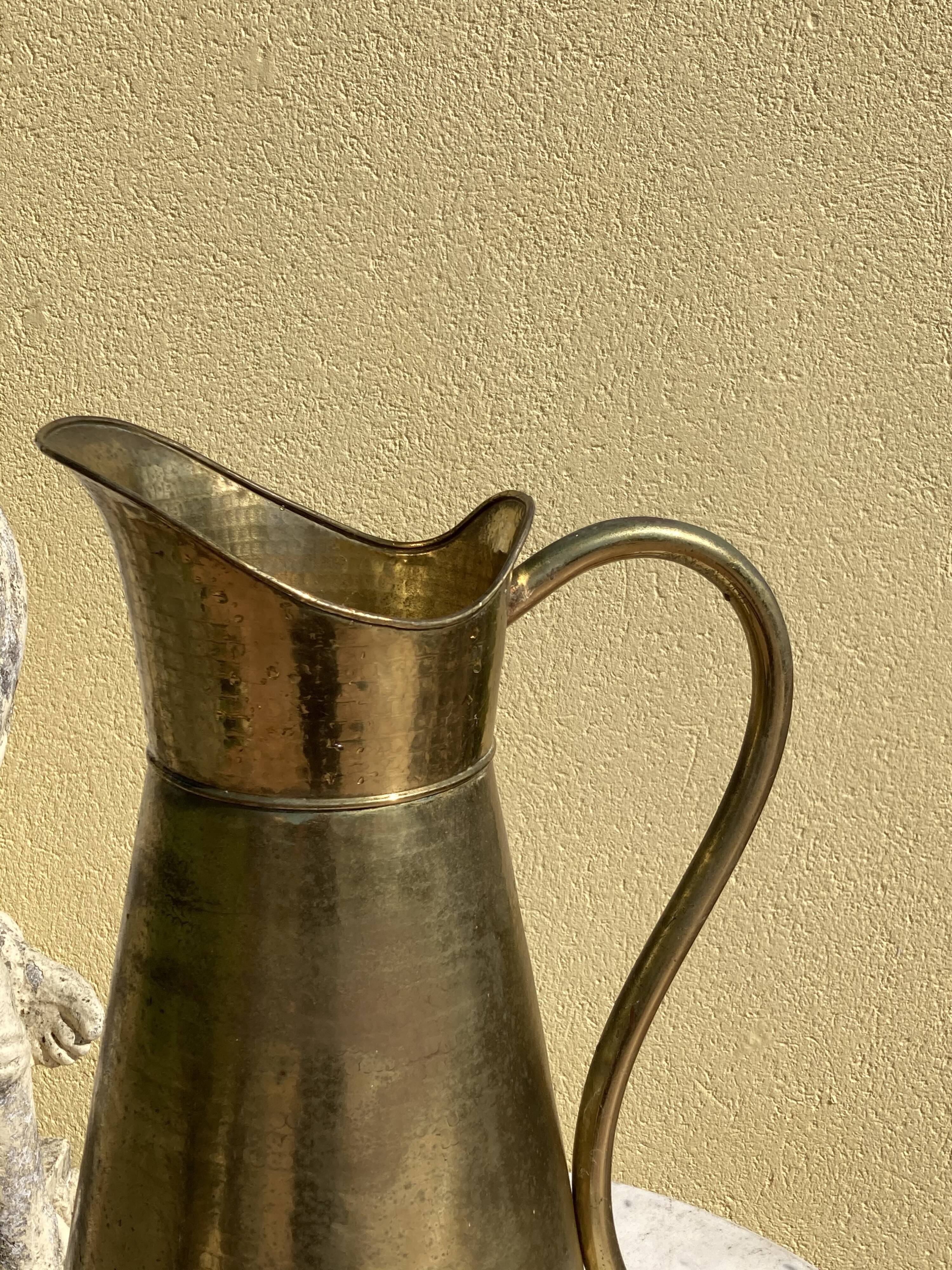 Vintage umbrella door