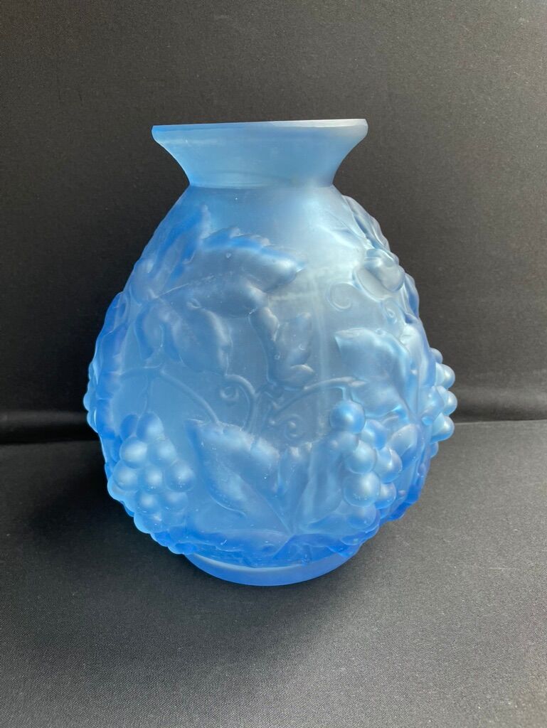 Blue Art Deco vase signed Etaleune Paris France