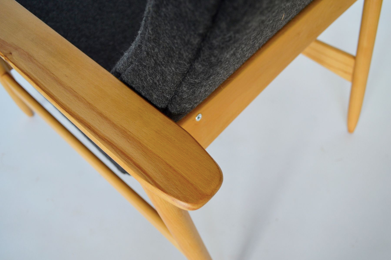 Pair of armchairs Ąžuolas by Valerija EMA Cukermanienė for Vilniaus Baldų Kombinatas, 1968