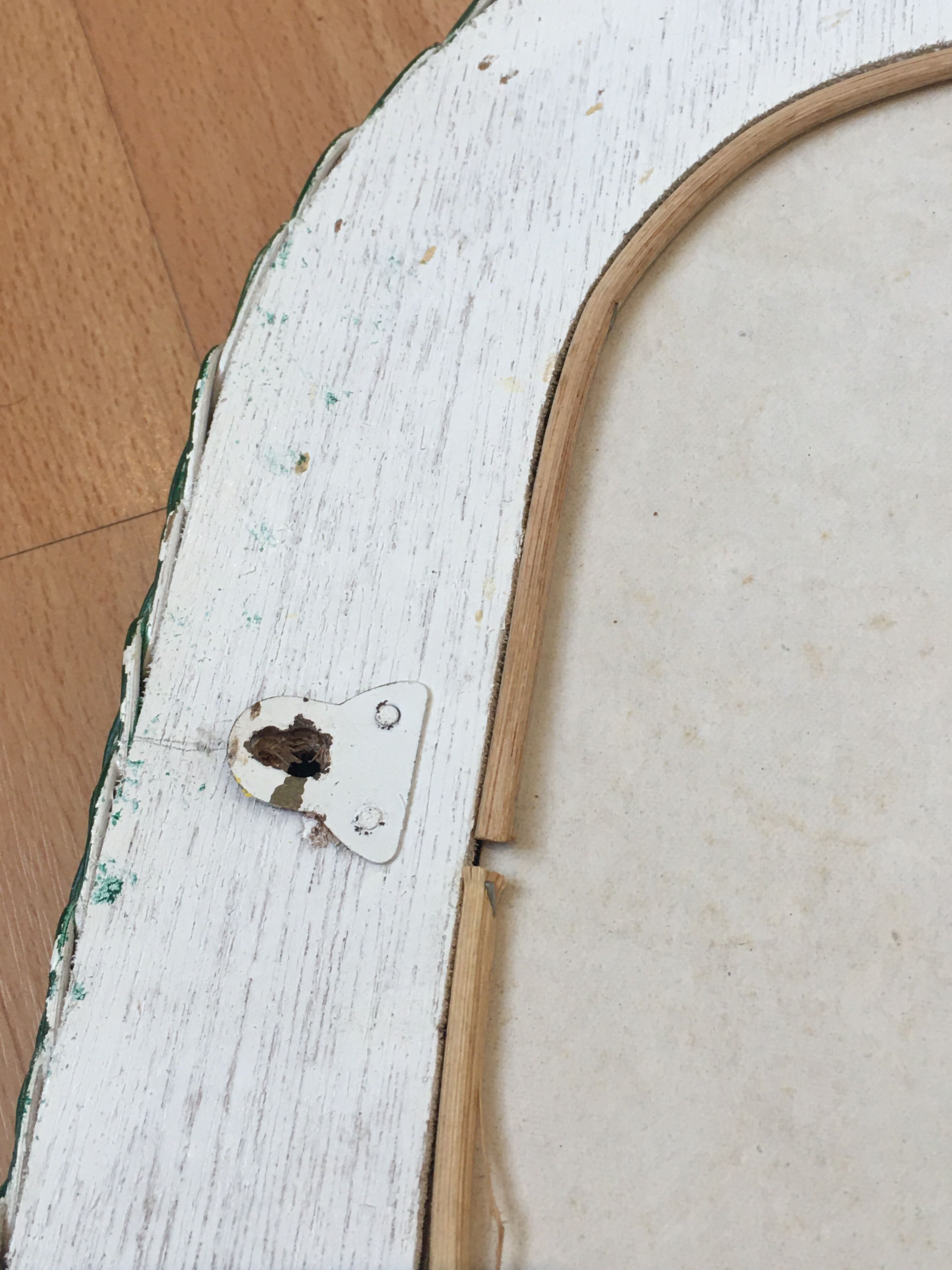 Green rattan mirror 31x41cm