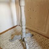 Shabby chic pedestal table