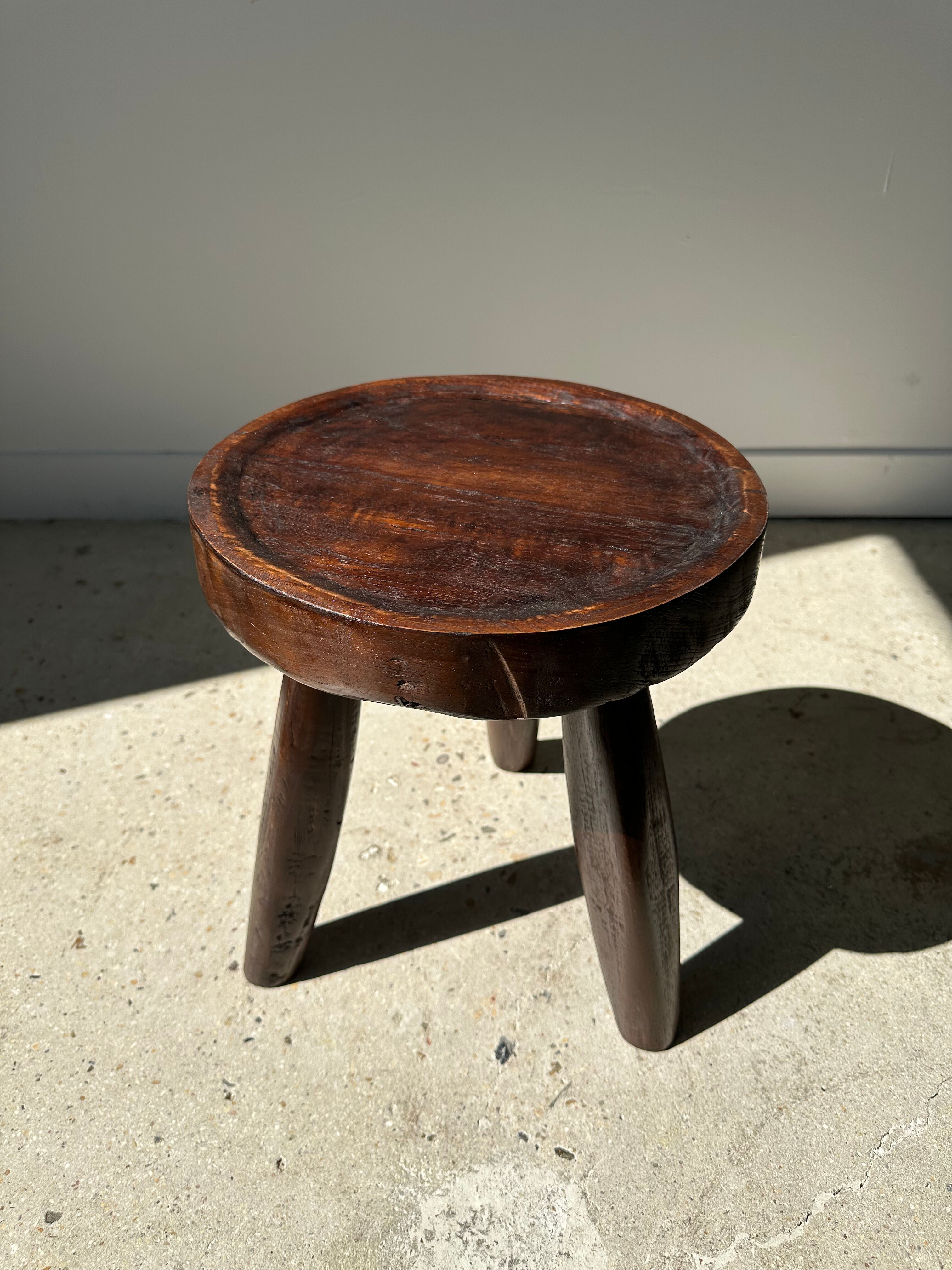 Brown solid wood stool hollow circular seat h:35cm d:30cm