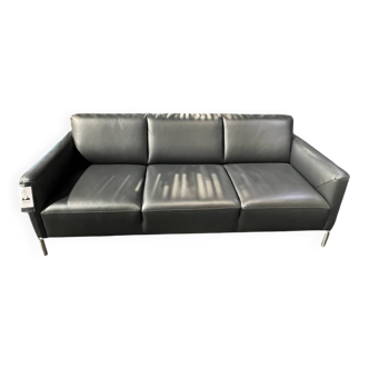 3-seater leather sofa designed by Tapinassi & Manzoni