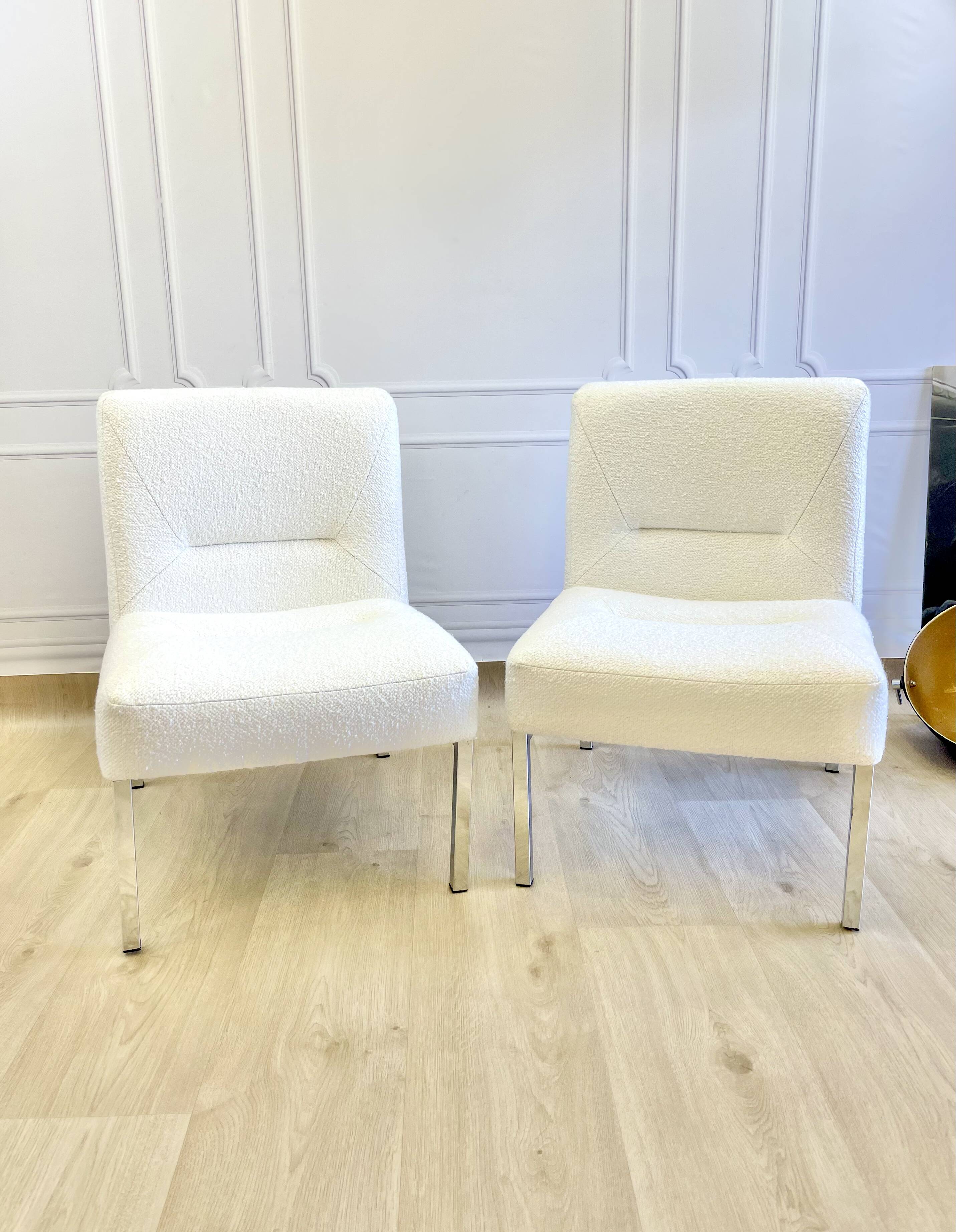 Paire de chauffeuses vintage bouclette blanche – design années 70