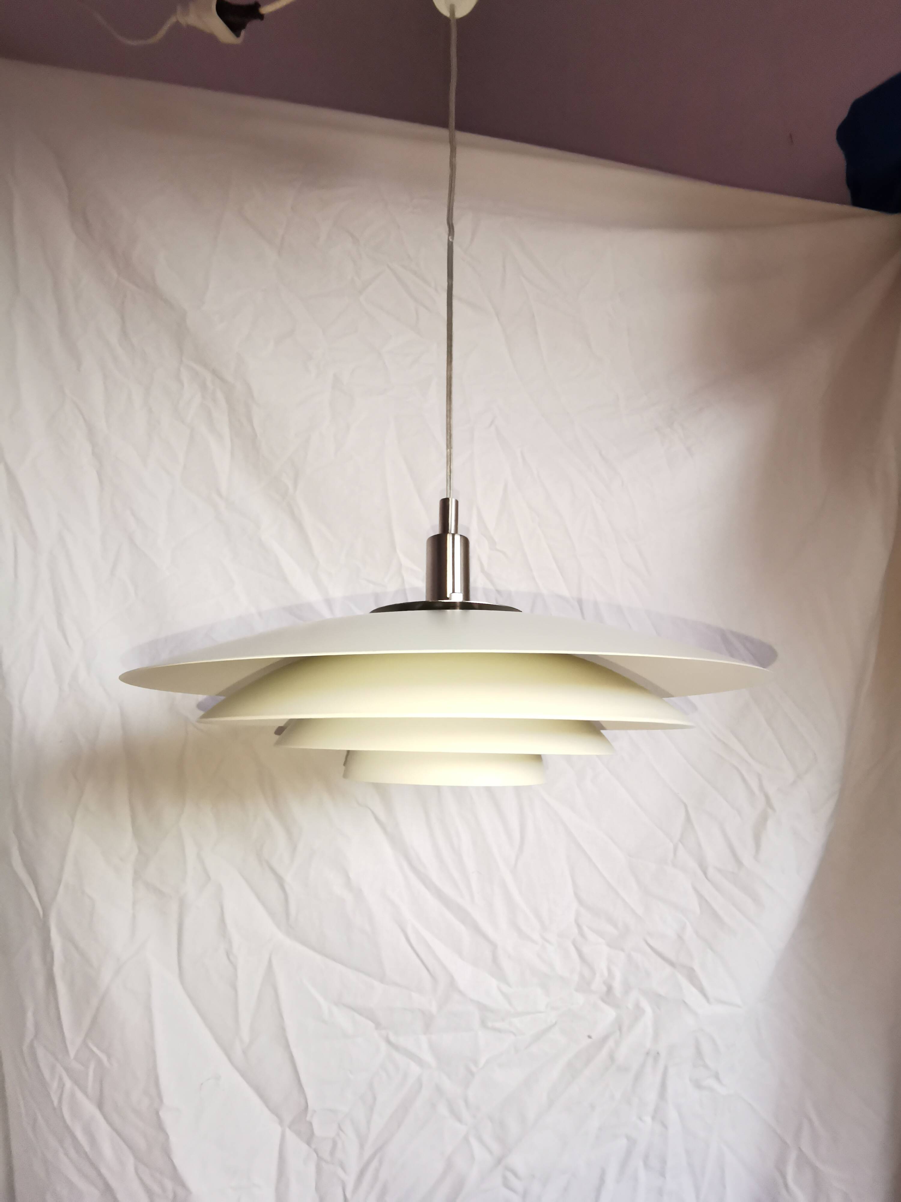 White pendant light, Scandinavian, space age, Poulsen style, 1990.