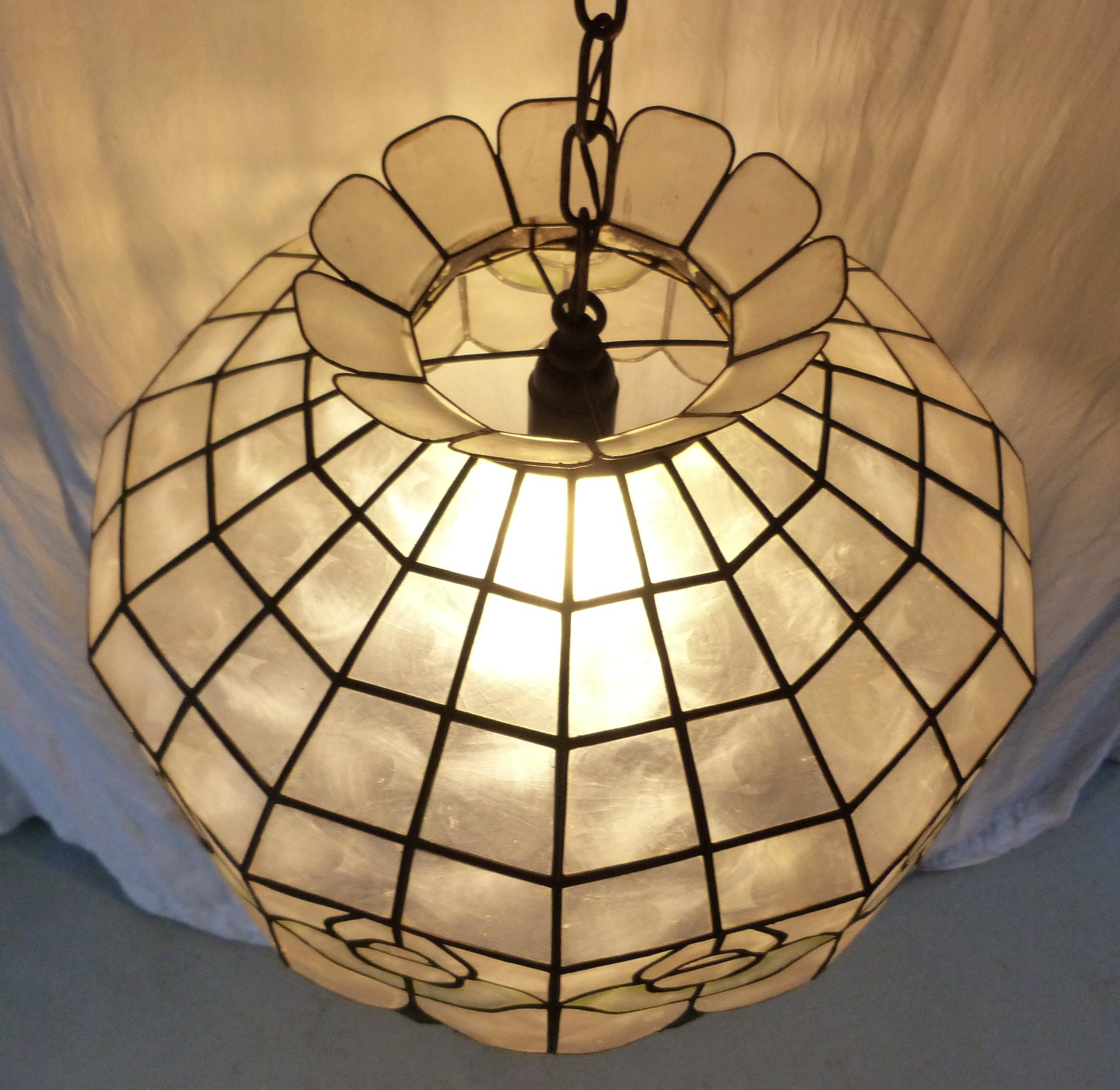 Nacre chandelier