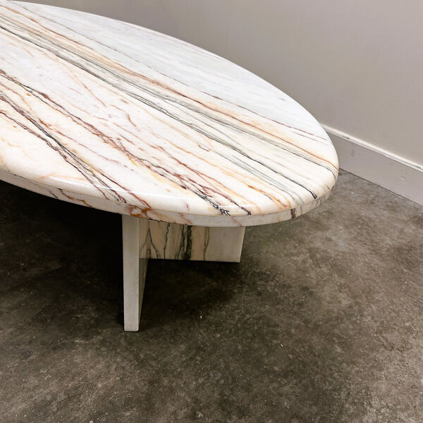 Table basse ovale en marbre Breccia Sarda Striato, Italie années 1980