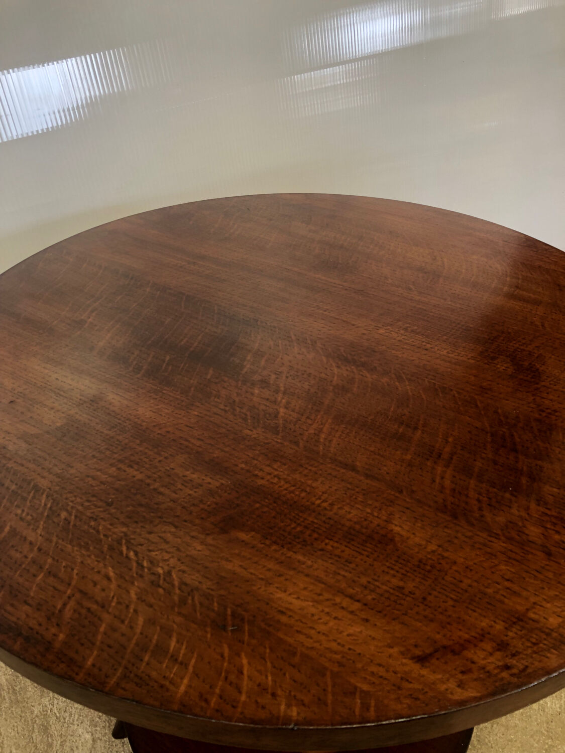 Round art deco veneer side table, France, 1920-1930s