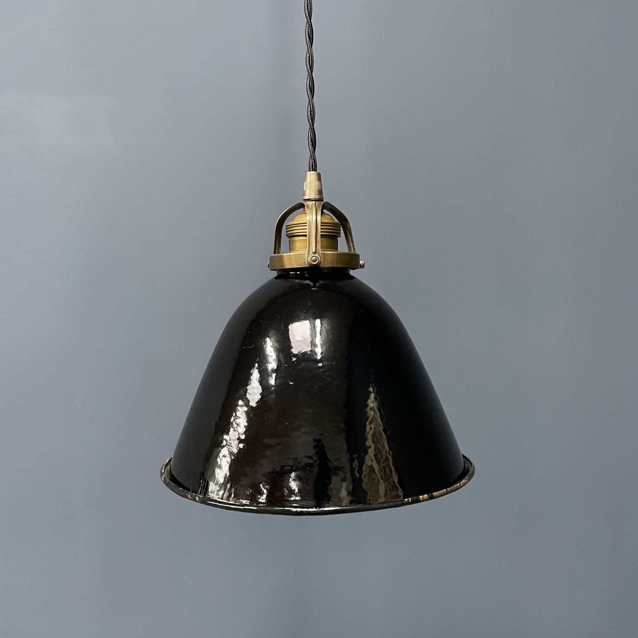 Small size black enamel hanging lamp with brass fixture