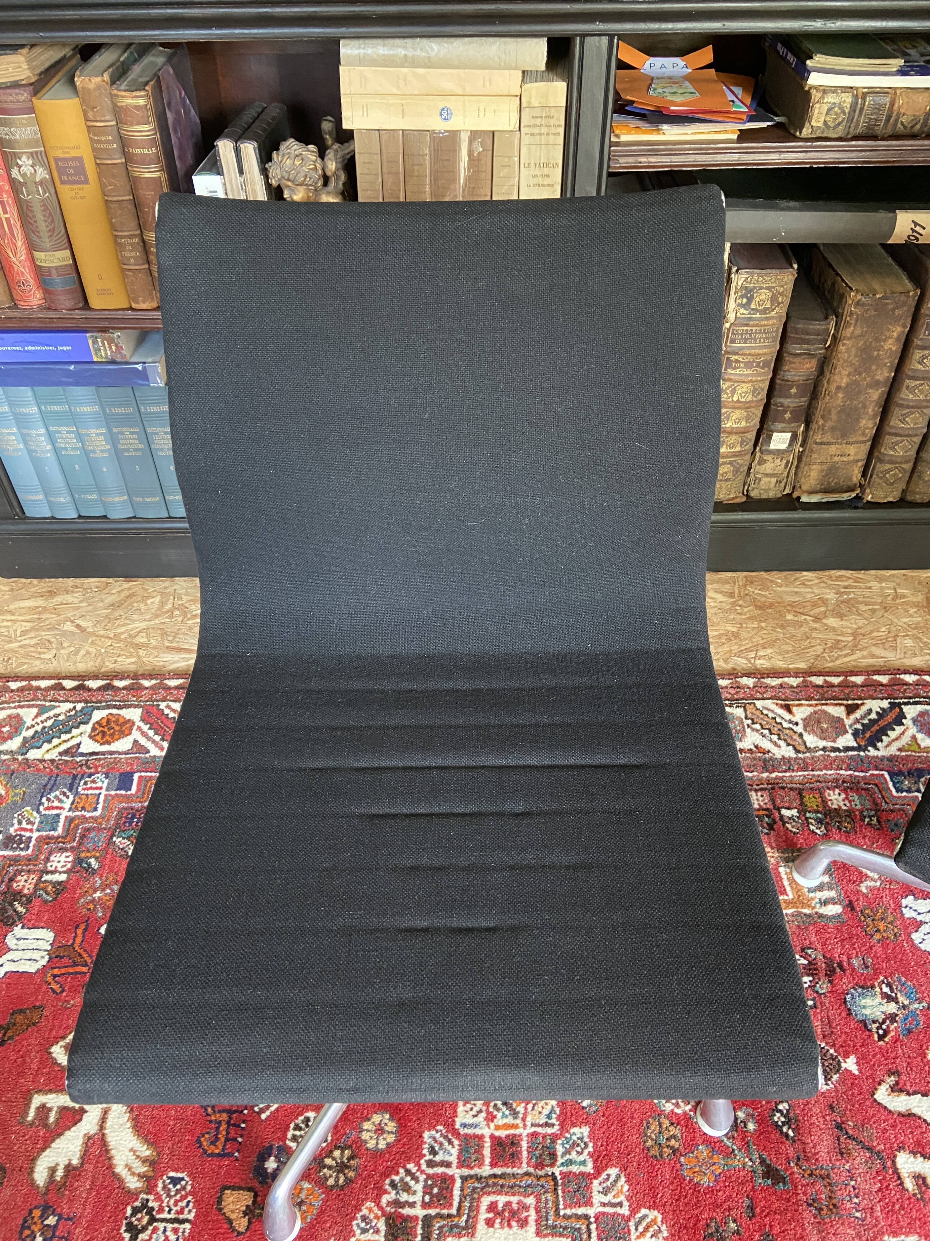 pair of Charles & Ray Eames chairs for Herman Miller model EA 106