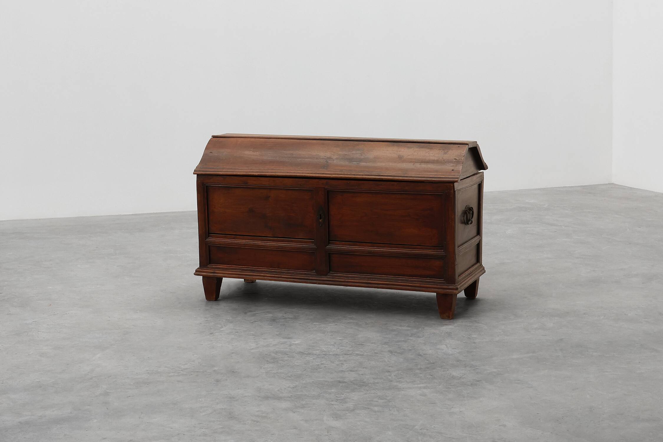 Large 18th Century Provincial oak Chest, France
