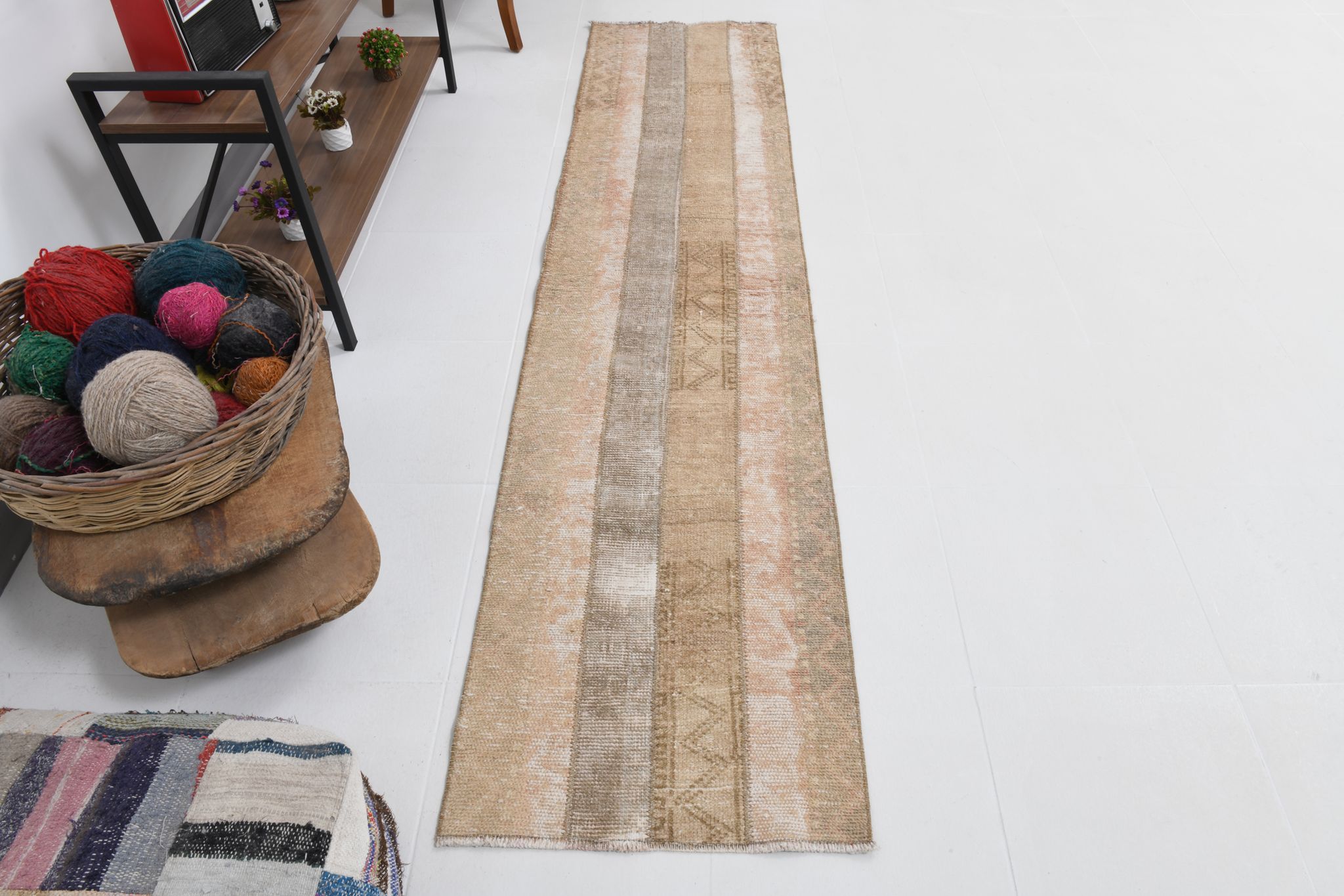 2x8 vintage runner rug 60x260cm