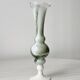 Vase soliflore opaline vert et blanc.