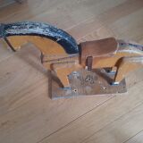 Cheval en bois ancien