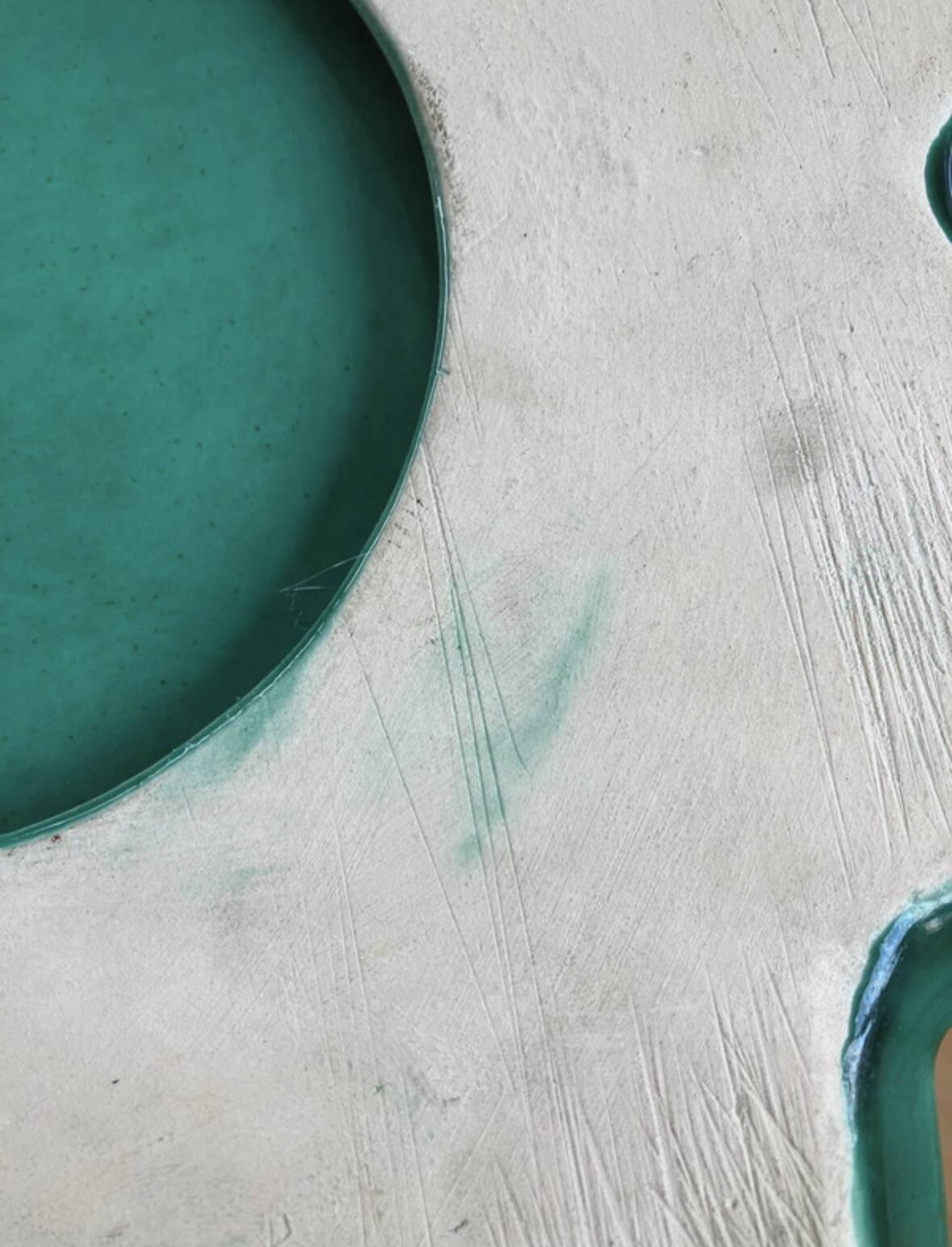 Green leaf service platter Vallauris style