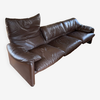 Maralunga leather sofa by Vico Magistretti for Cassina