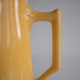 Pichet ancien jaune