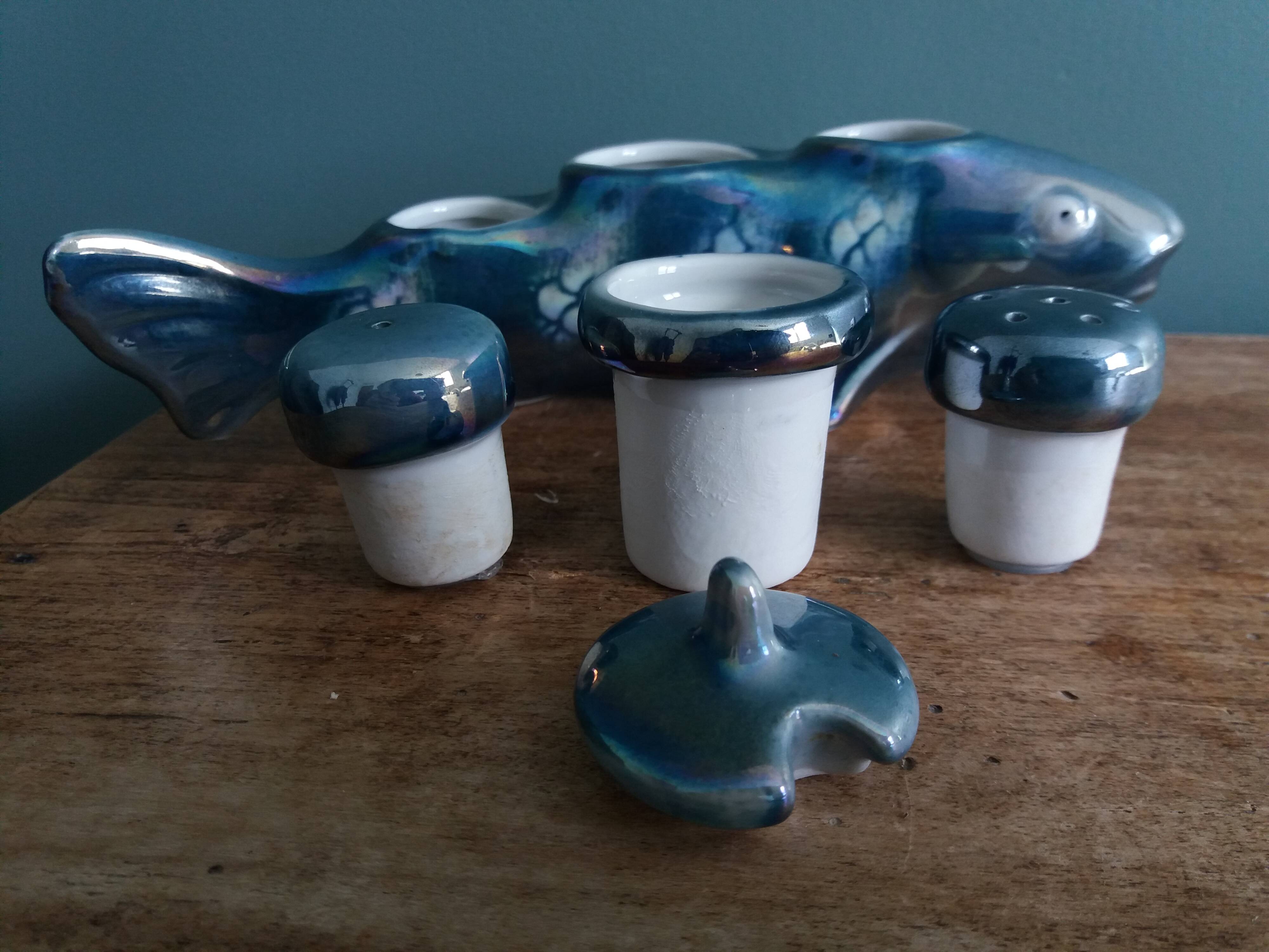 Zoomorphic salt and pepper shaker, porcelain fish