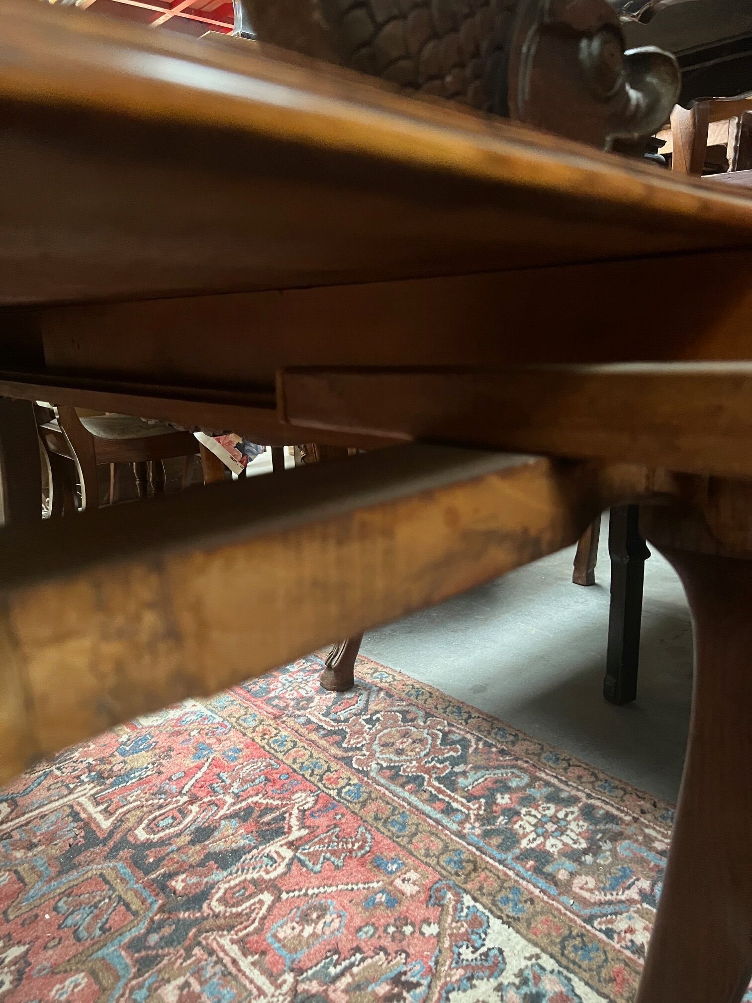 Regency dining table. Solid oak.