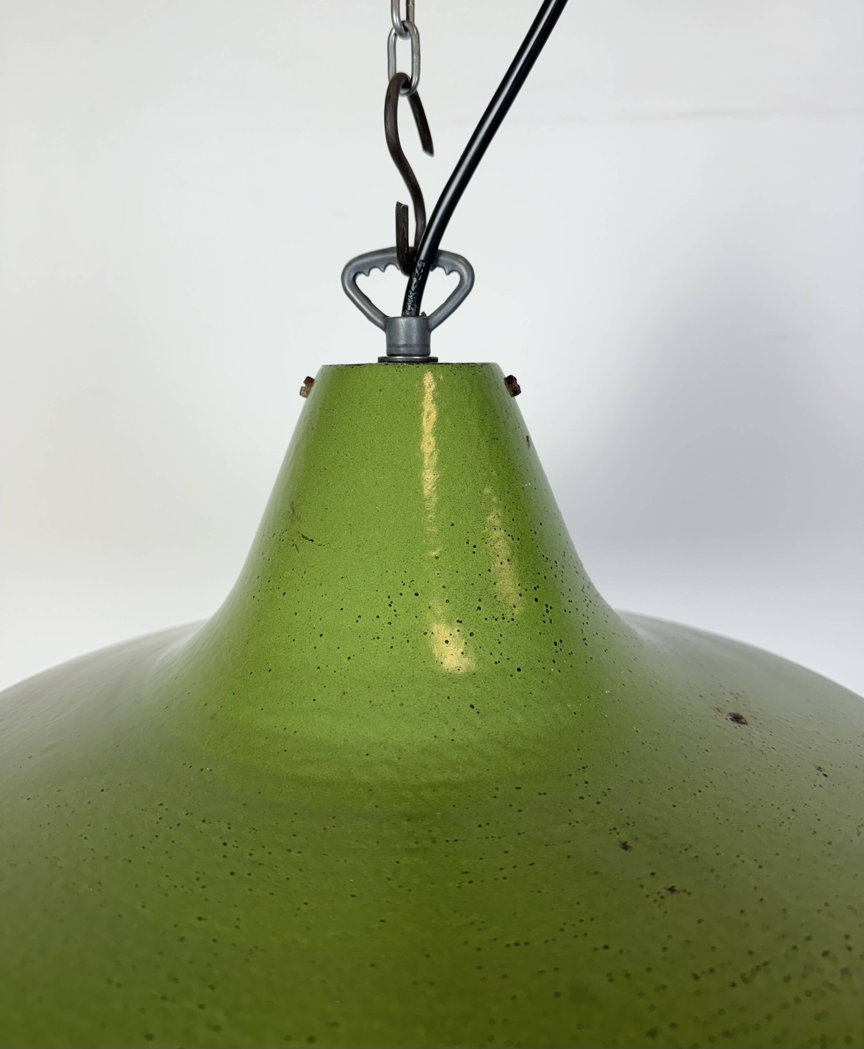 Industrial Italian Green Enamel Factory Pendant Lamp, 1960s