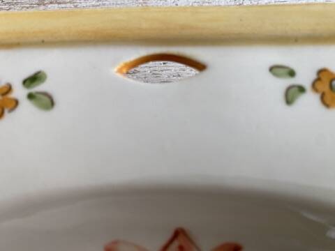 Antique plate with hand-painted floral decoration - 29 cm - yellow
