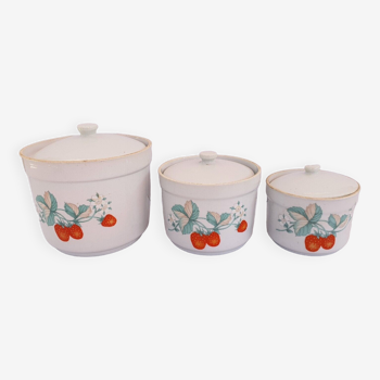 Série 3 anciens pot gigogne en porcelaine ou faïence décors fraise décoration