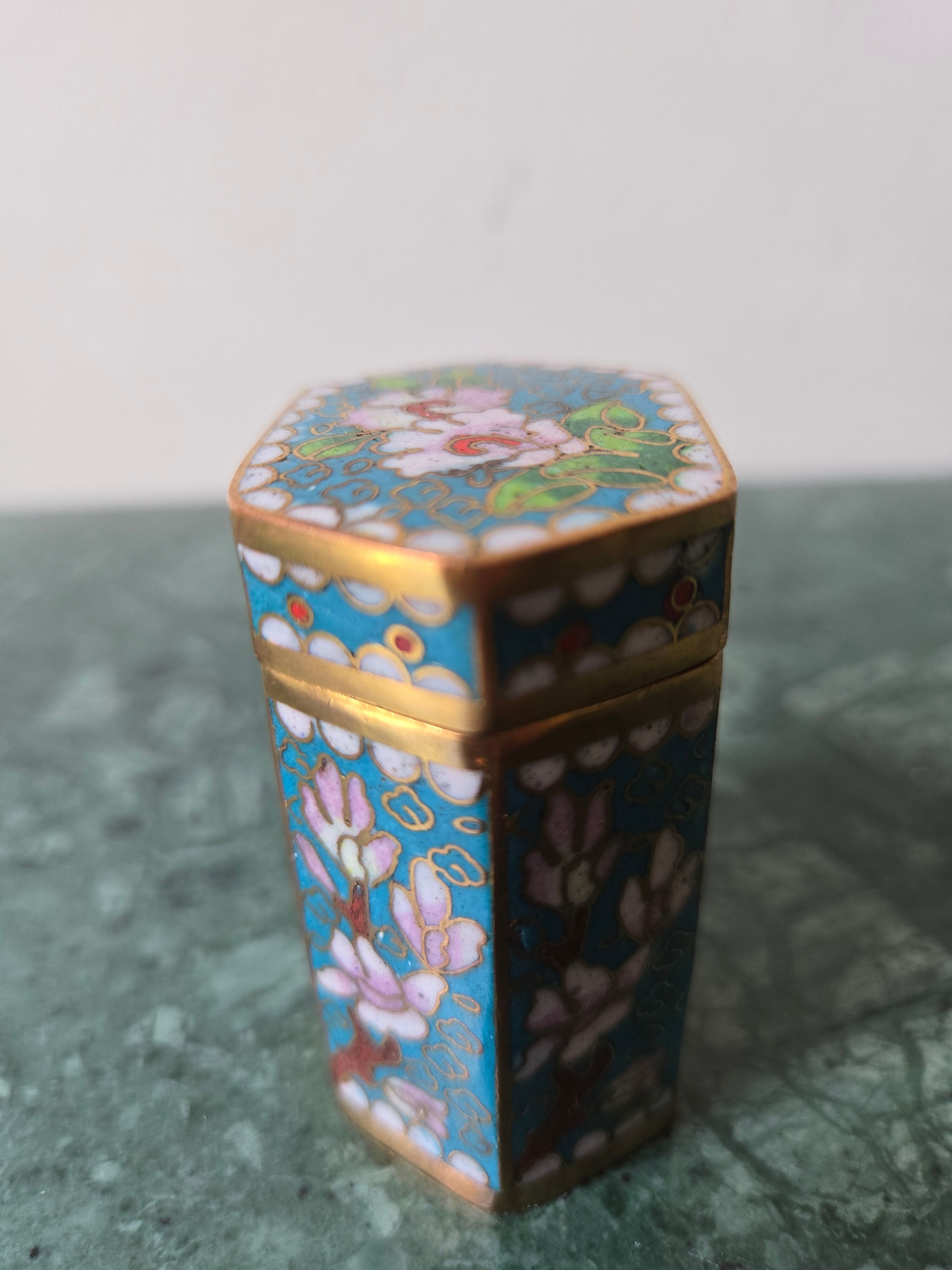 Cloisonné enamel opium box