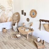 Folding coffee table