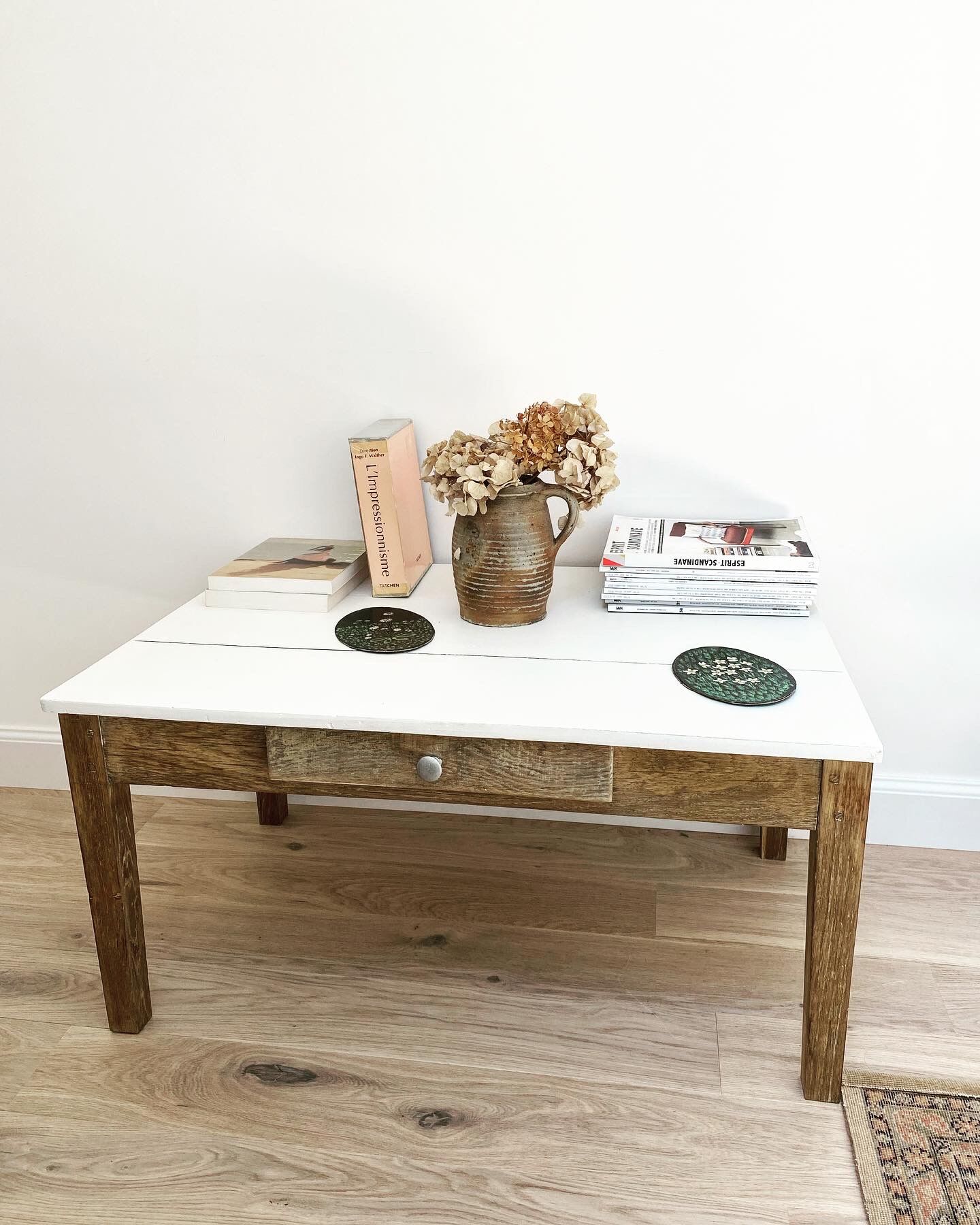 Country coffee table