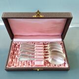 Silver metal teaspoons