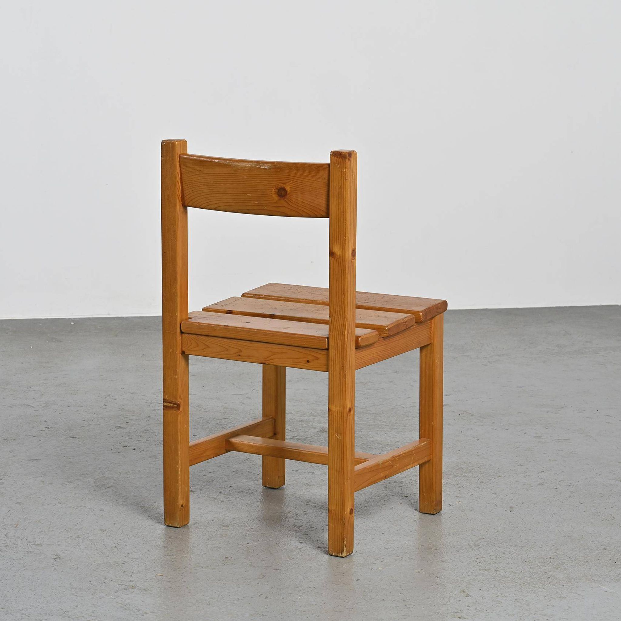Suite de quatre chaises Maison Regain, circa 1970