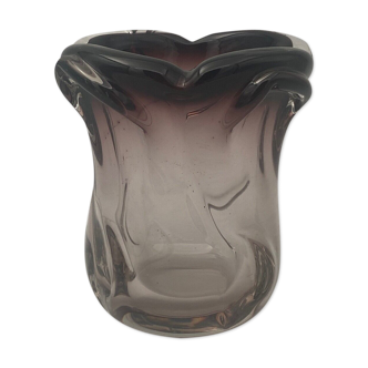 Vase forme libre fond blanc et violet travail francais