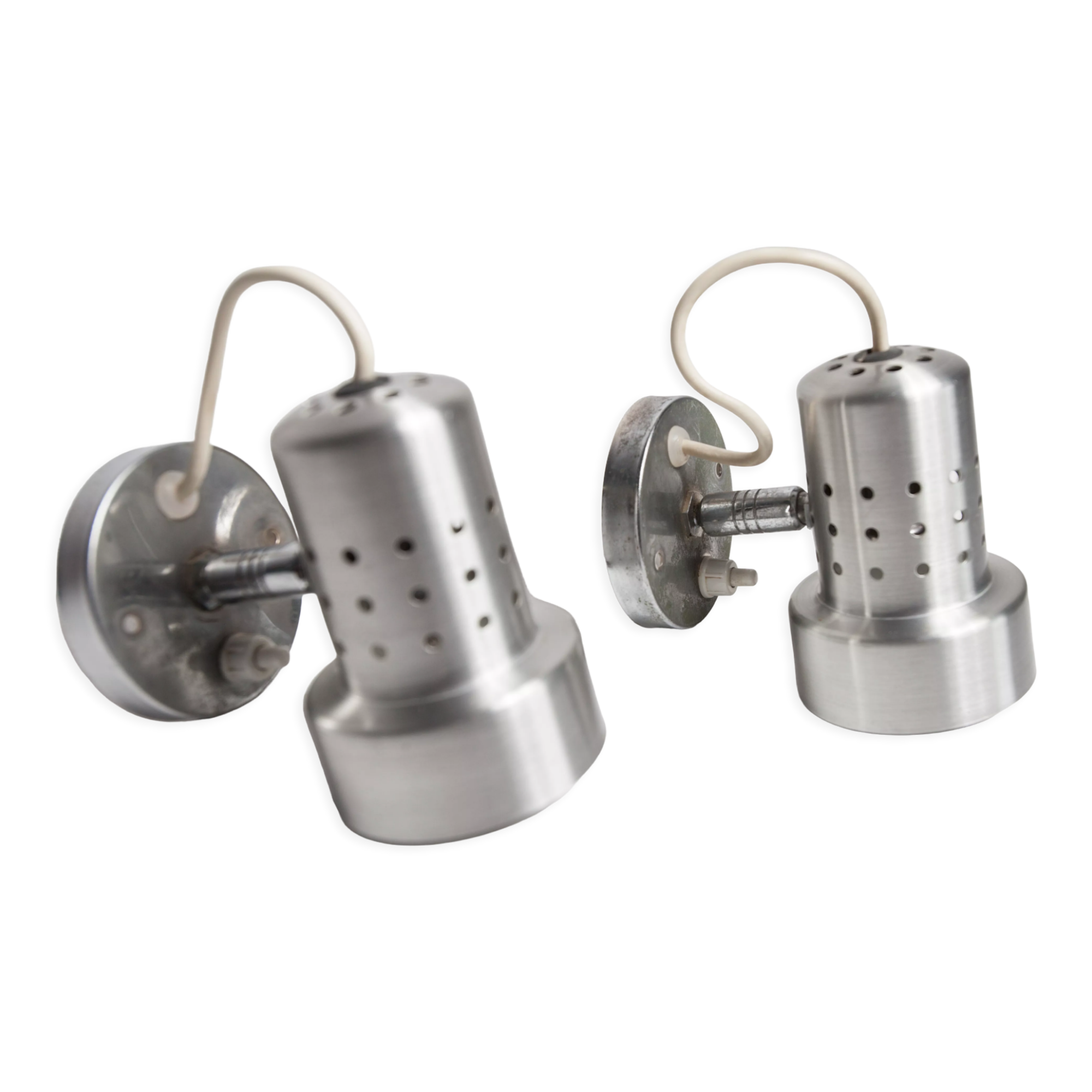 Pair of modernist wall lights in aluminum 1970