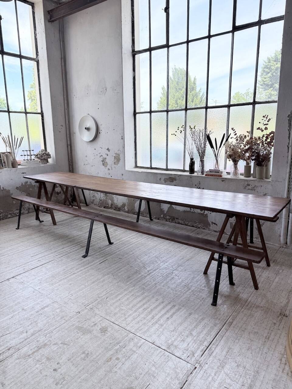 XXL trestle farm table 4m and its benches