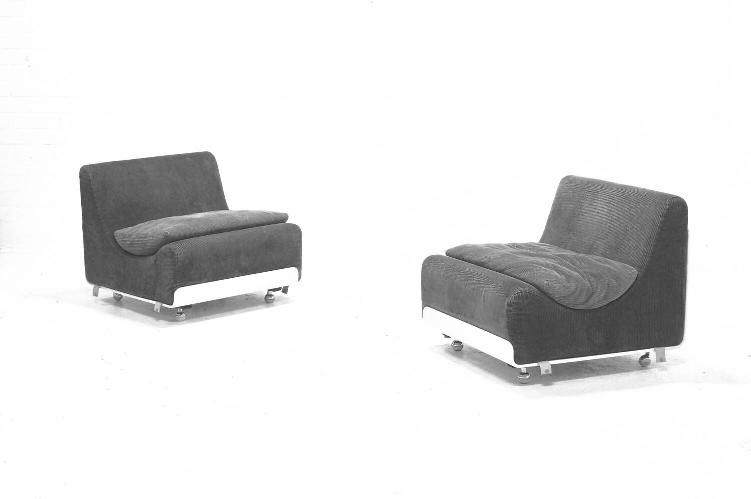 Suite of 2 armchairs Orbis by Luigi Colani for Cor Sitzcomfor 1970
