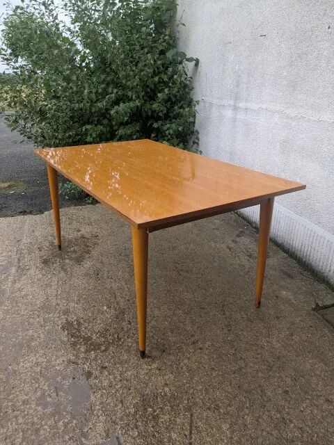 Vintage extendable table