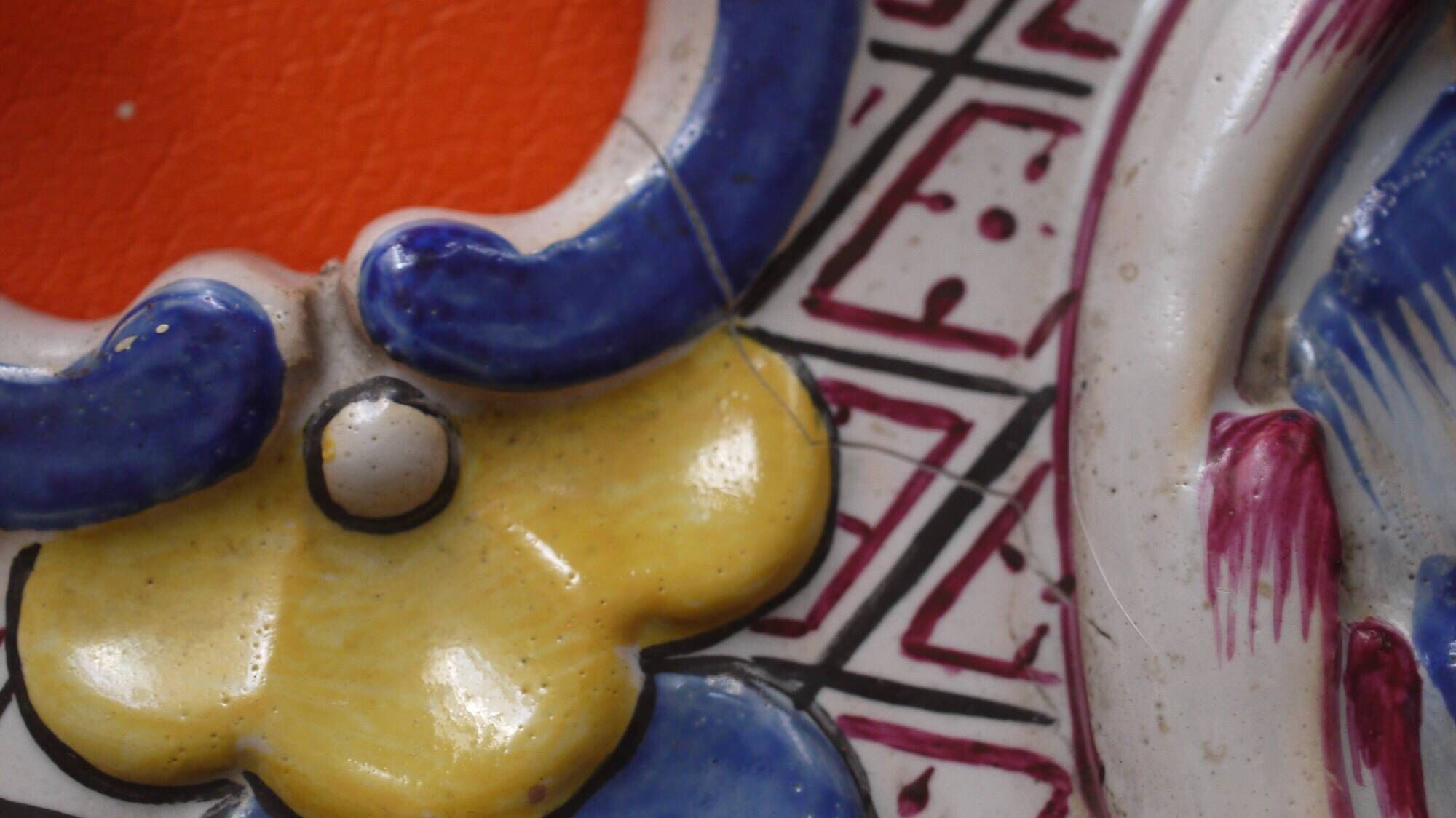 Ceiling light or rosette in enamelled ceramic from the end of the 19th century.