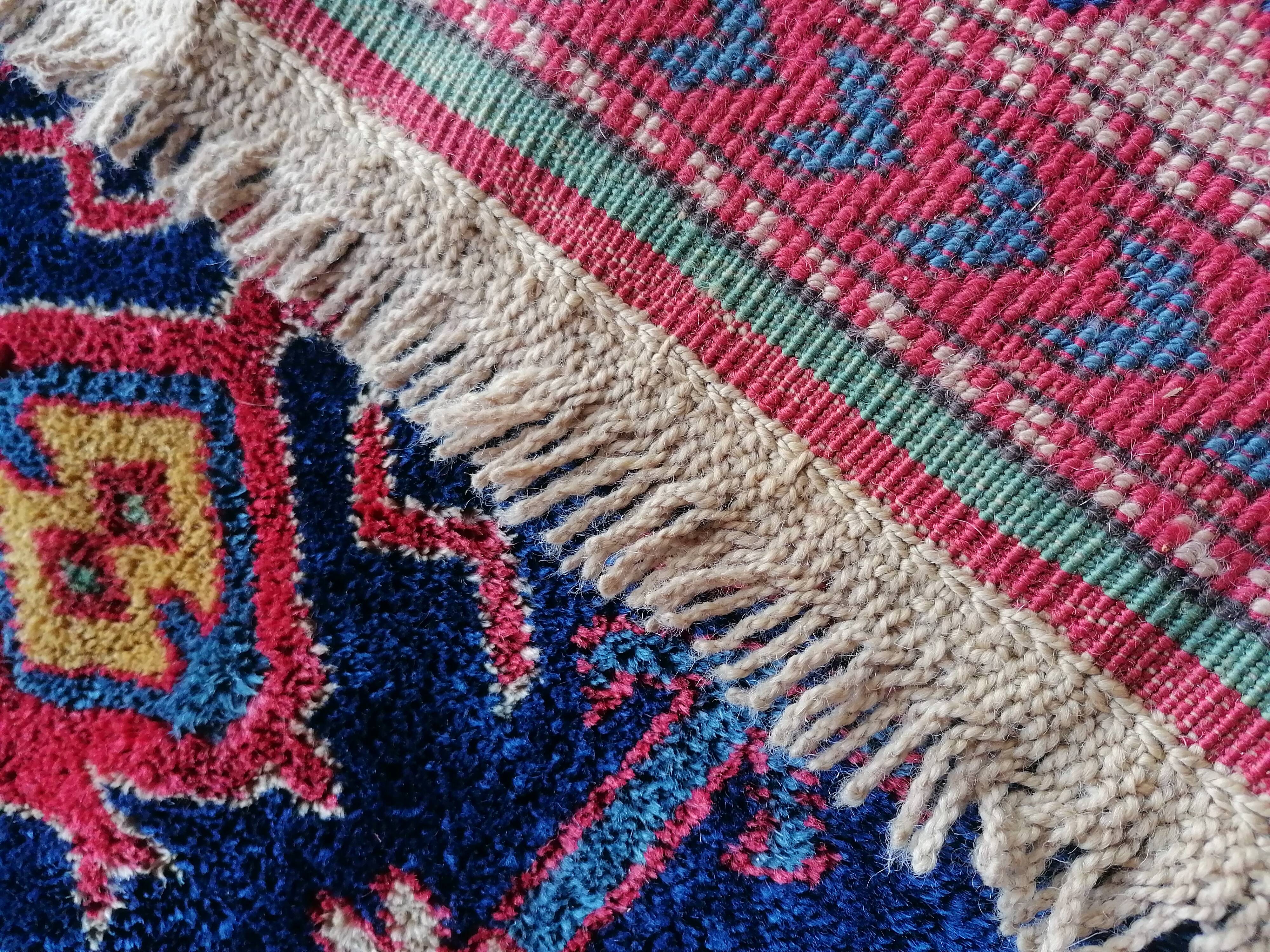 Antique Persian Heriz Afshar rug 200 x 276 cm