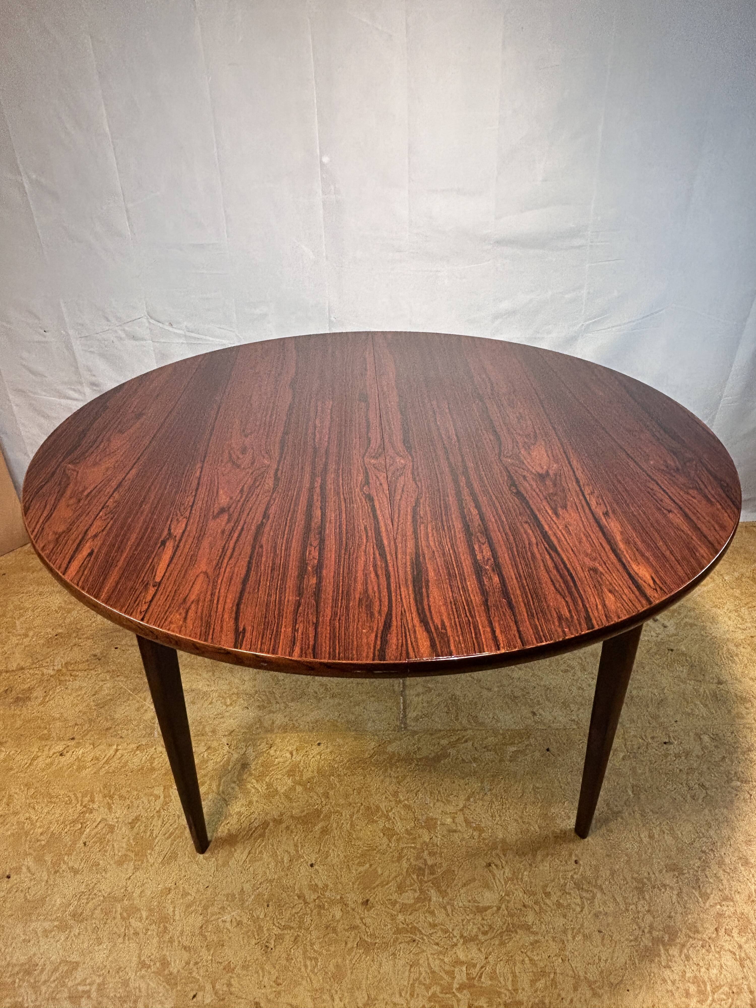 Mid-Century Danish Rosewood Extending Dining Table by Niels Otto Møller for