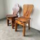 Paire de chaises brutalistes savoyardes en pin