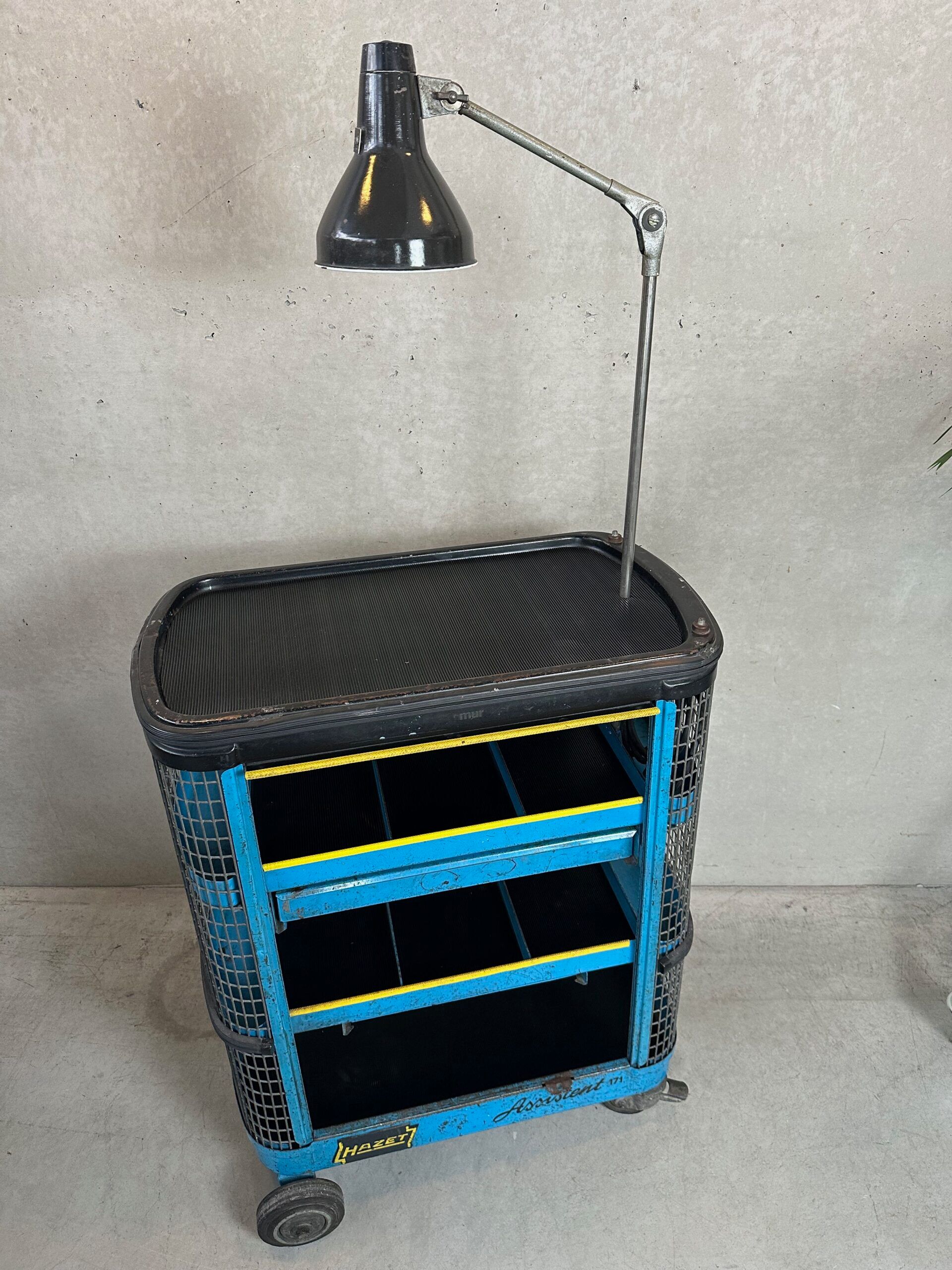 Vintage industrial trolley 'Hazet Assistent' + Rademacher lamp