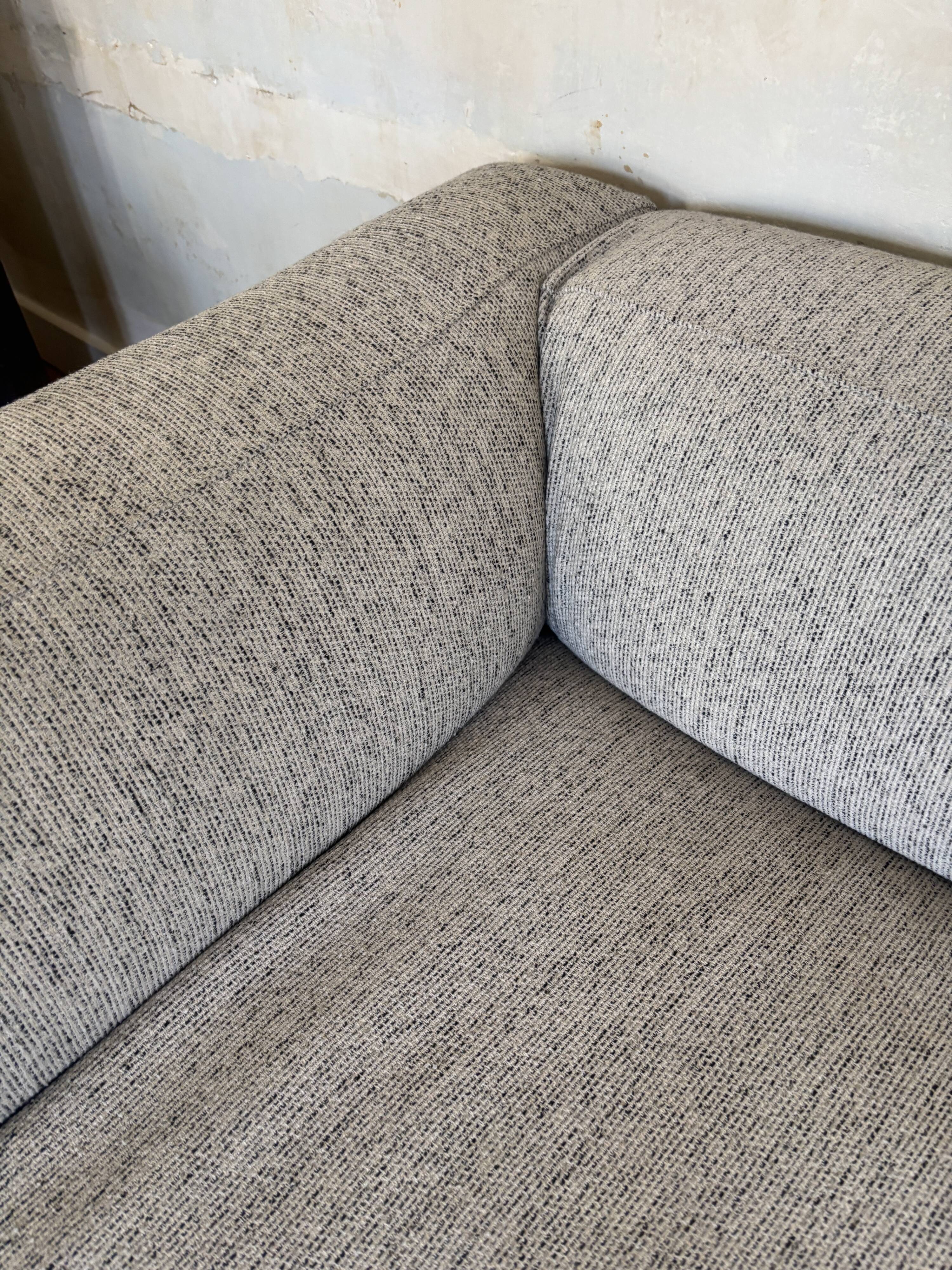 Zanotta sofa - cream herringbone wool fabric by Pierre Frey - 230 x 100 cm