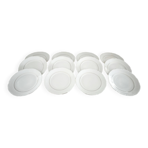 12 assiettes à dessert