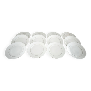 12 assiettes à dessert en porcelaine Manufacture double filet or