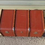 Ancienne malle cabine